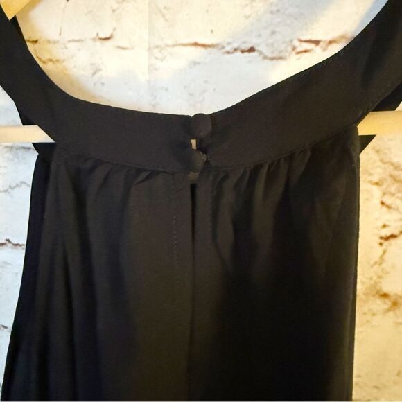 Torrid halter swing blouse handkerchief hem - Picture 5 of 8